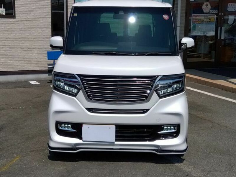 N BOX CUSTOM