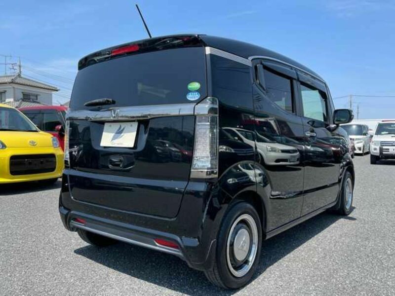 N BOX SLASH-19