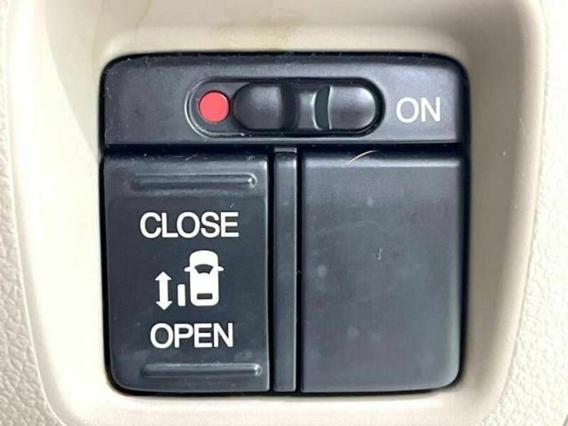 N BOX