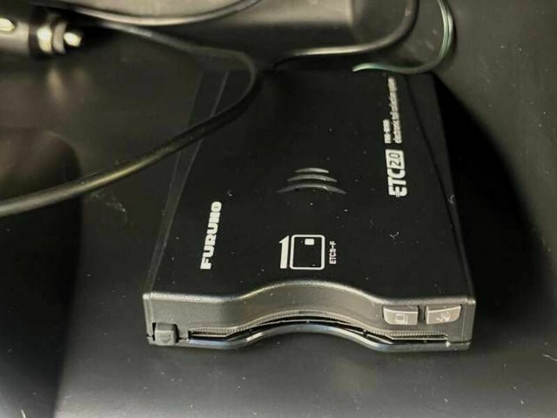FIT HYBRID-3