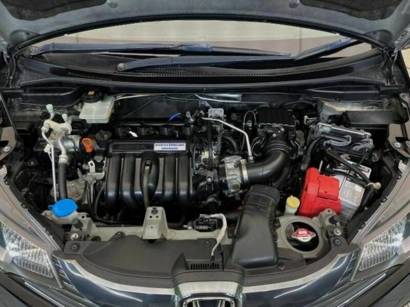 FIT HYBRID-17