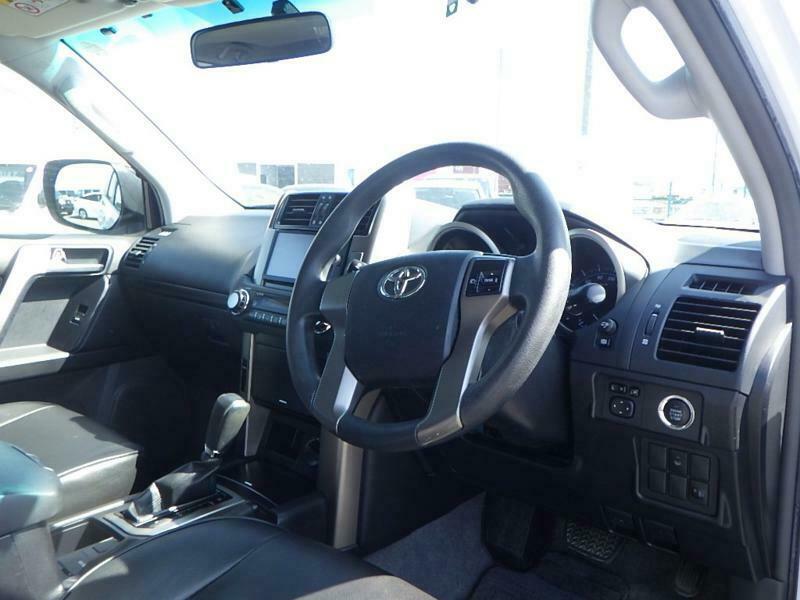 LAND CRUISER PRADO-15