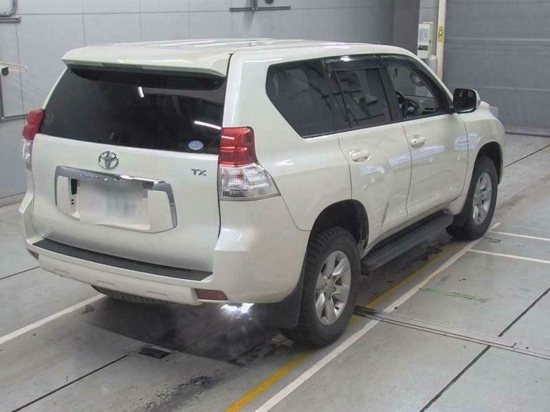 LAND CRUISER PRADO-31