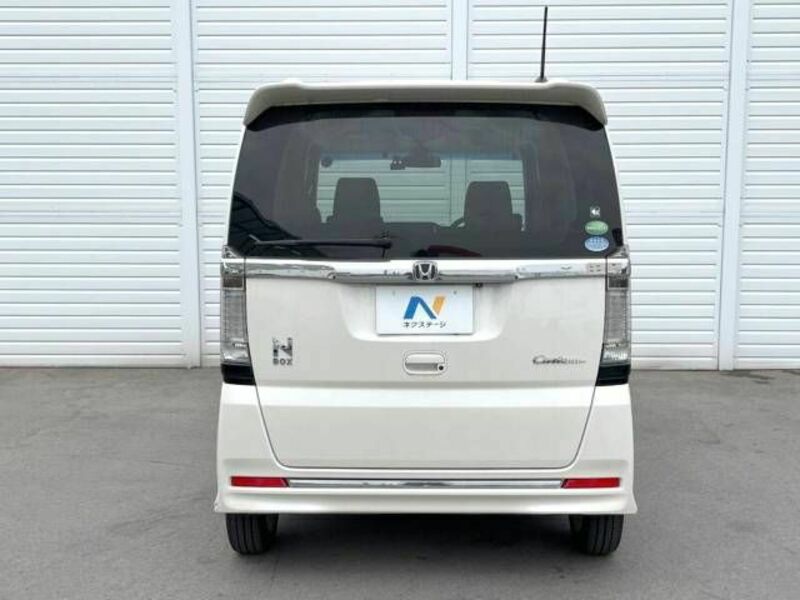 N BOX CUSTOM-18