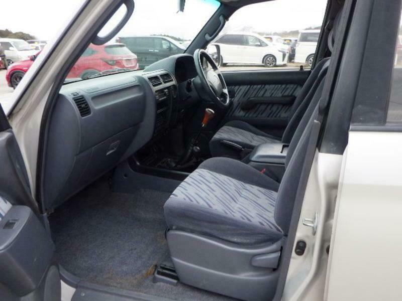 LAND CRUISER PRADO-11