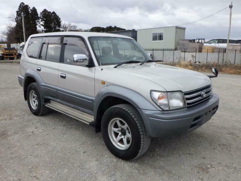TOYOTA　LAND CRUISER PRADO