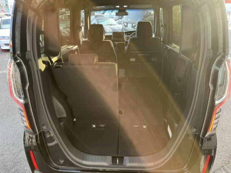 N BOX CUSTOM-12