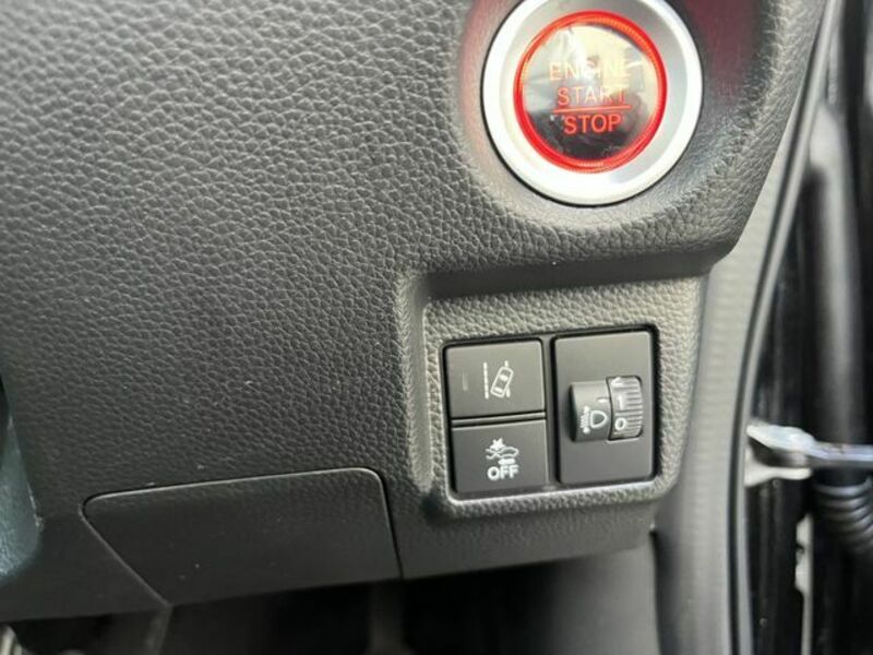 N BOX CUSTOM-18