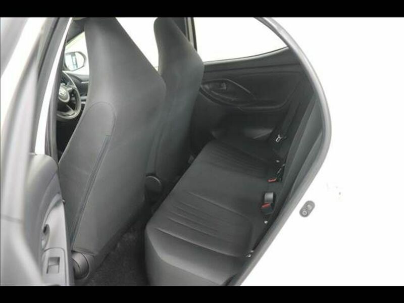 YARIS-12