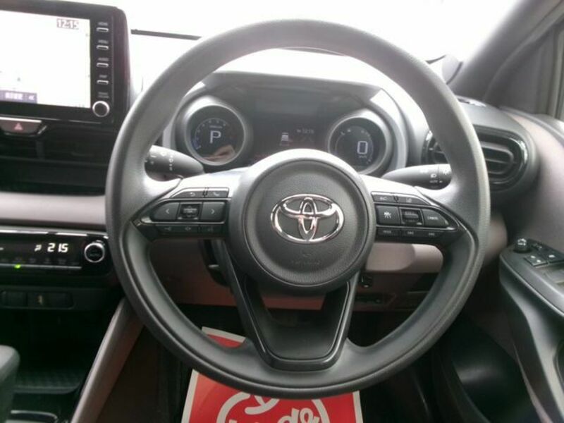YARIS-17