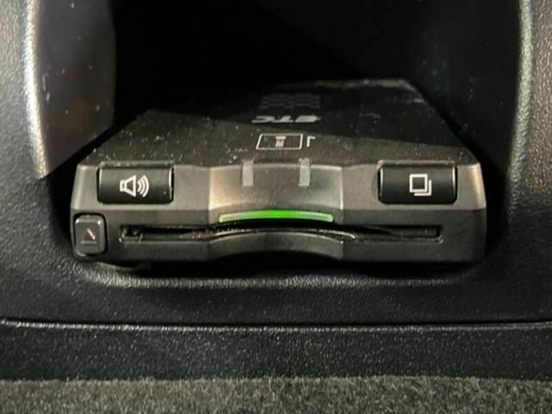 PRIUS-4