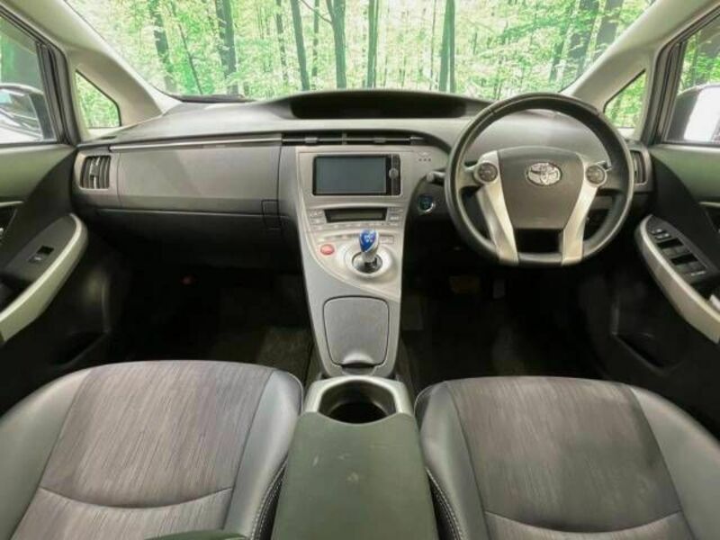 PRIUS-1