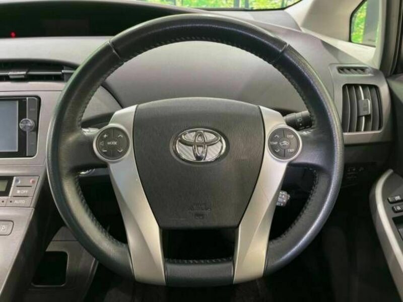 PRIUS-10
