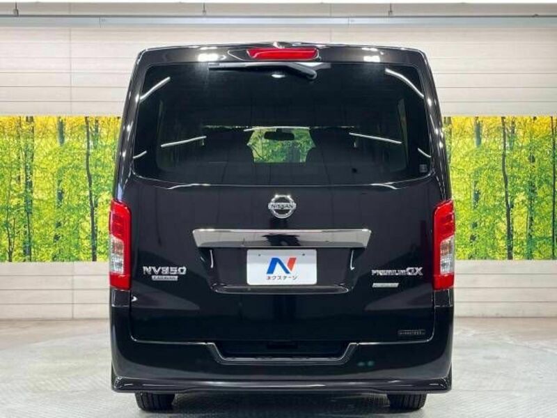 NV350 CARAVAN-14