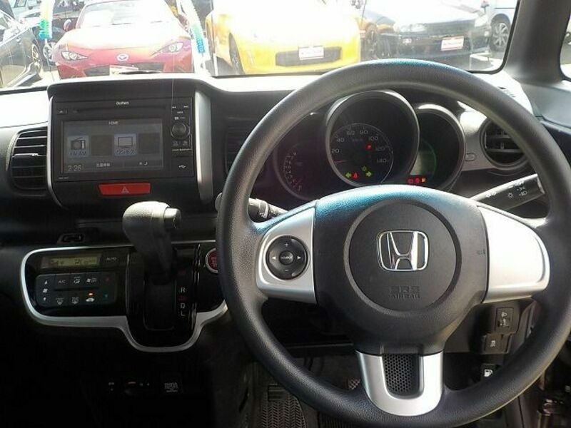 N BOX