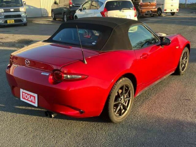 ROADSTER-5