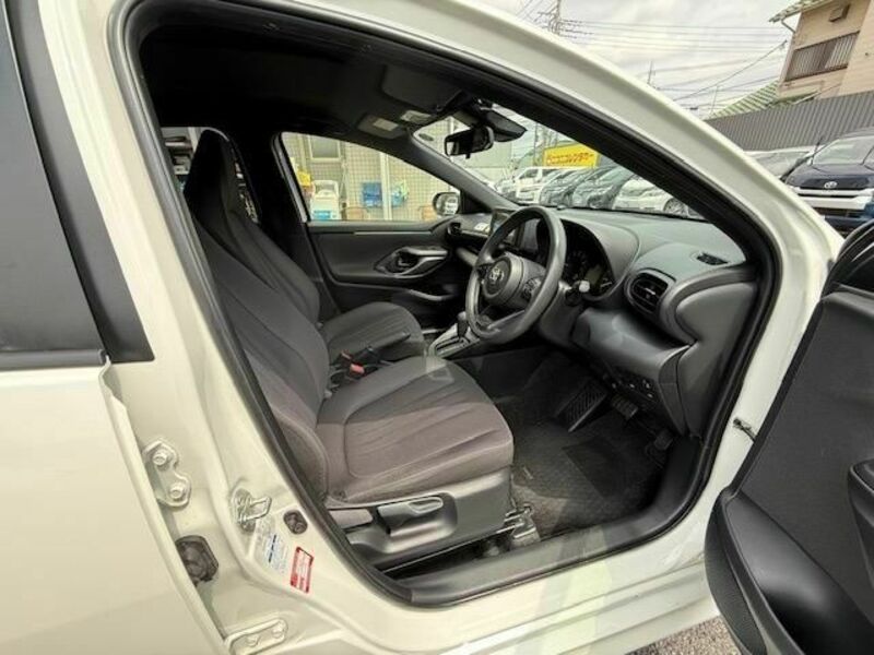 YARIS-6