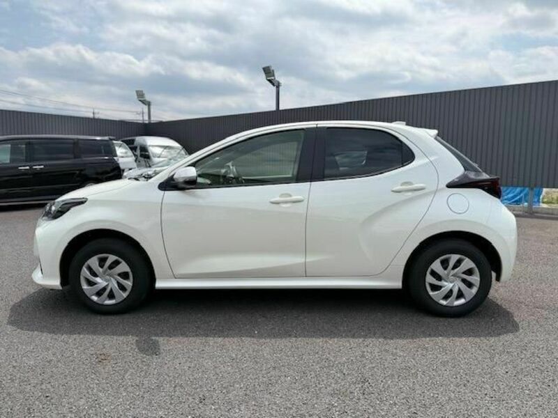 YARIS-17