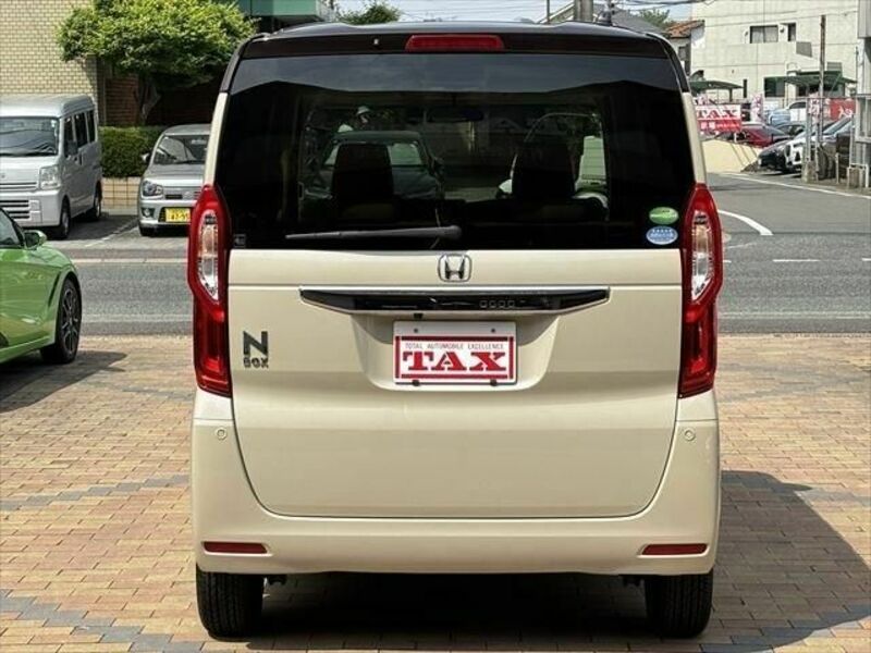 N BOX