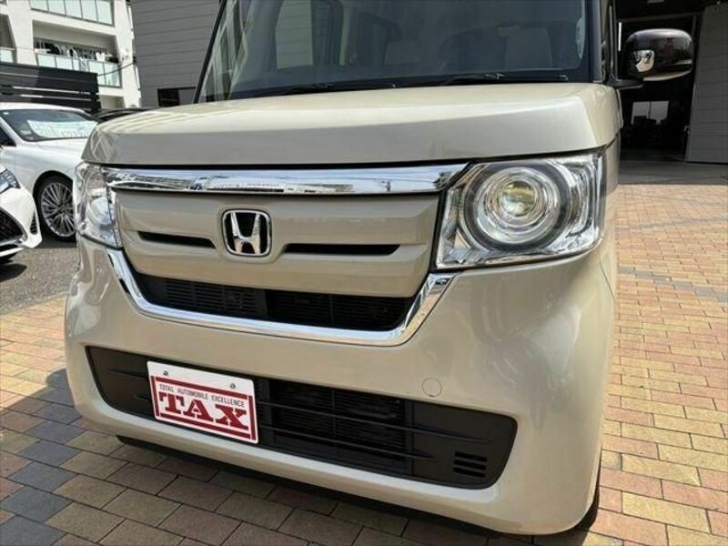 N BOX
