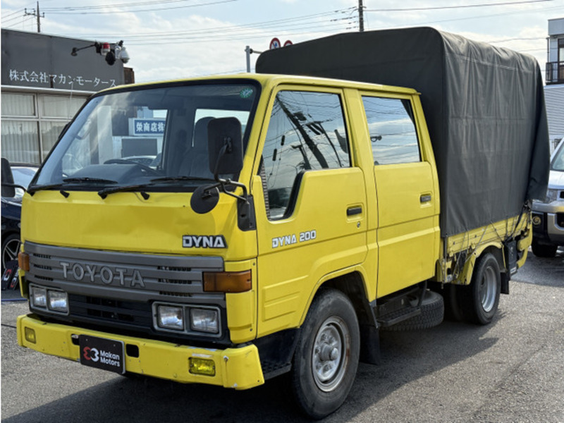 TOYOTA DYNA