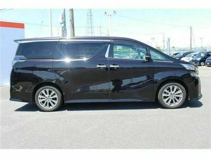 VELLFIRE-7