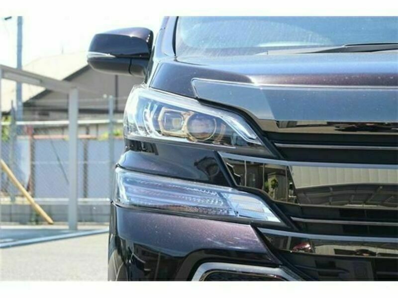VELLFIRE-10