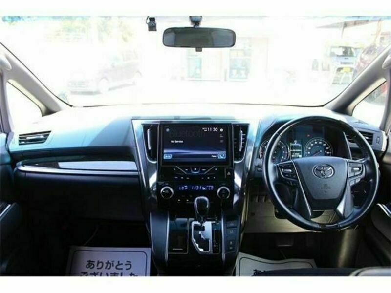 VELLFIRE-17