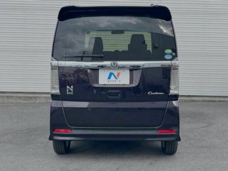 N BOX CUSTOM
