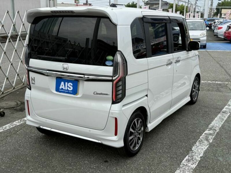 N BOX CUSTOM-1