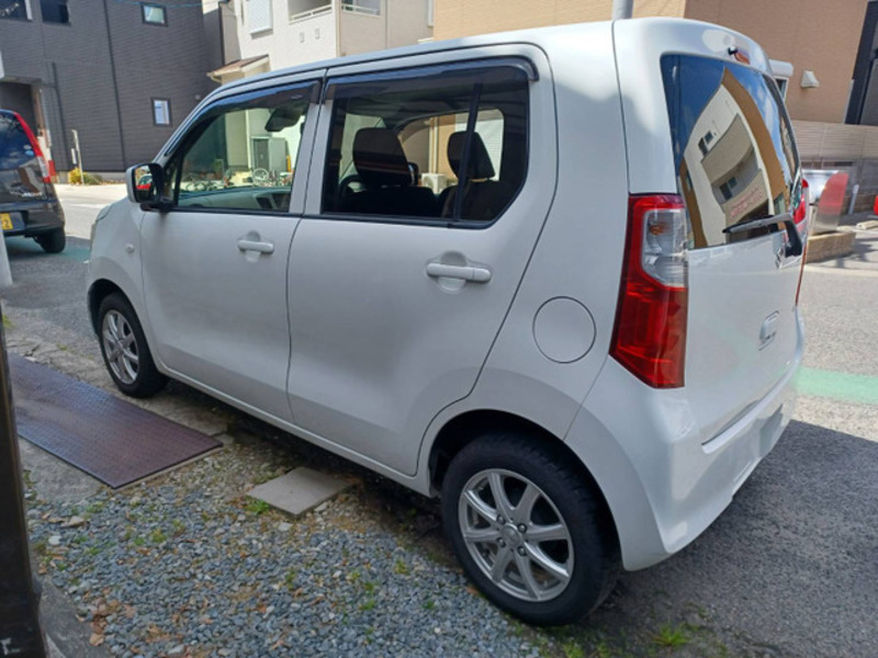 WAGON R-10