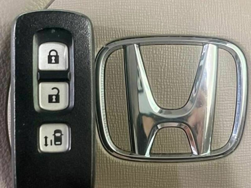 N BOX