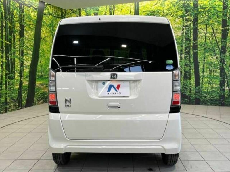 N BOX