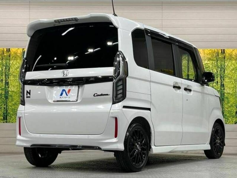 N BOX CUSTOM-16