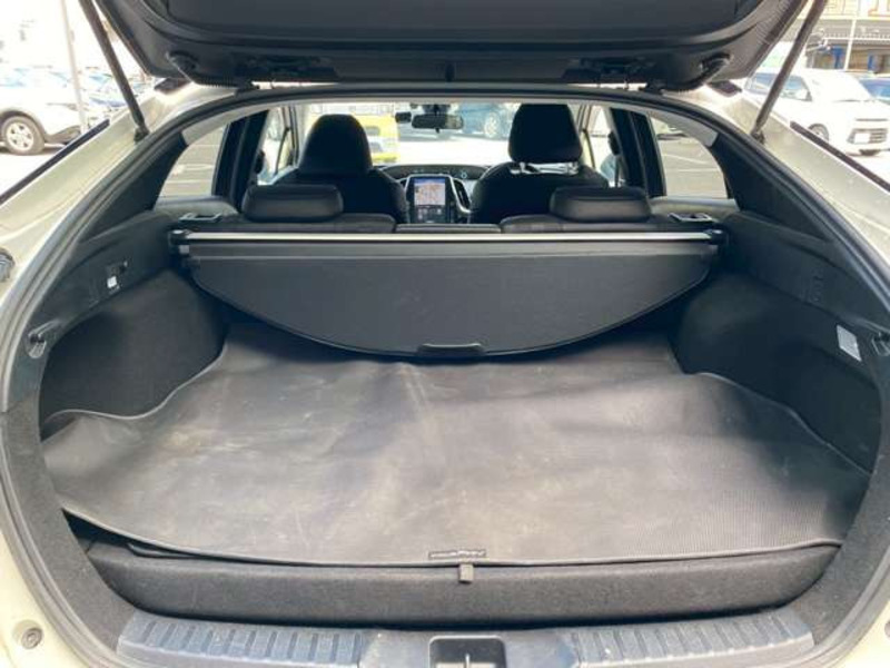 PRIUS PHV-17