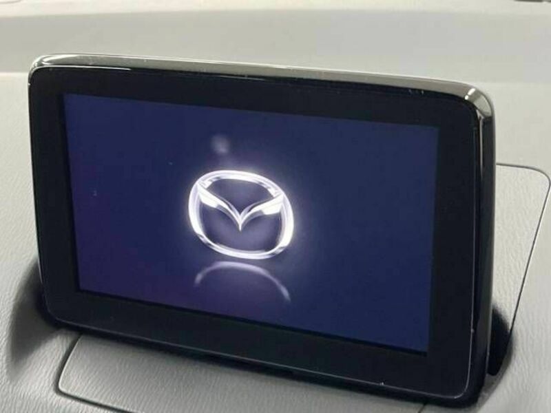 MAZDA2