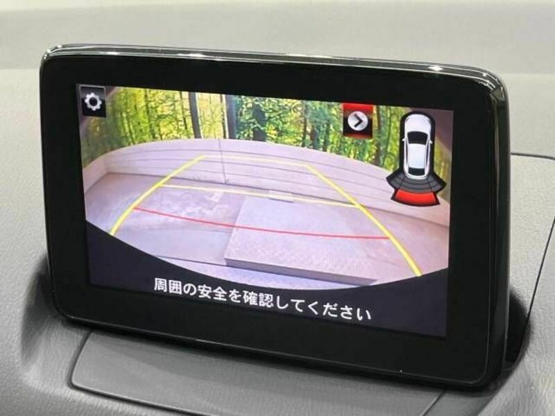 MAZDA2