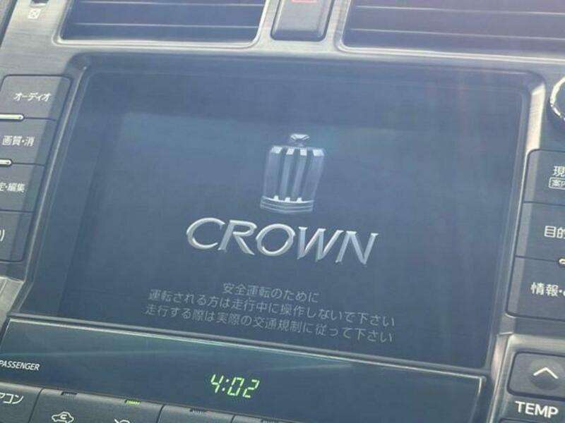 CROWN-3
