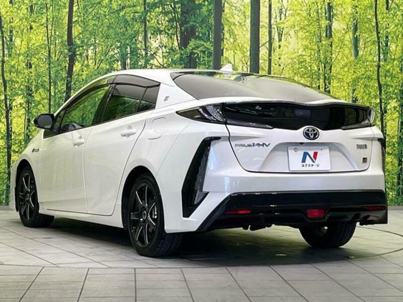 PRIUS PHV-17