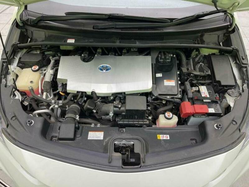 PRIUS PHV-18