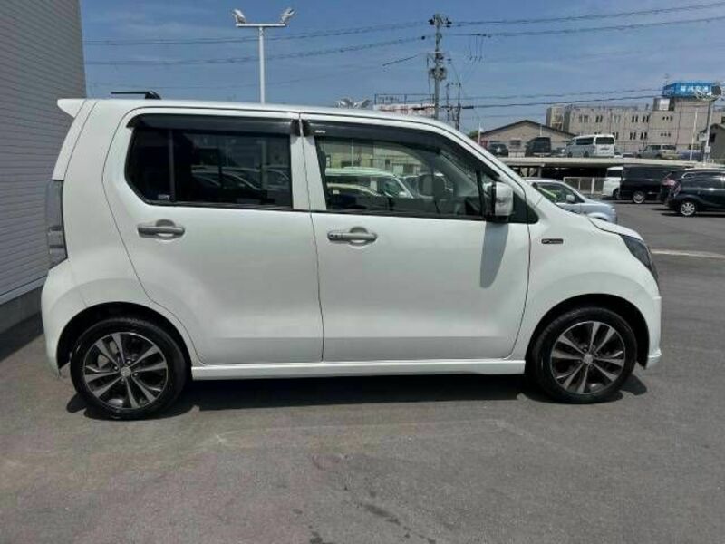 WAGON R-16