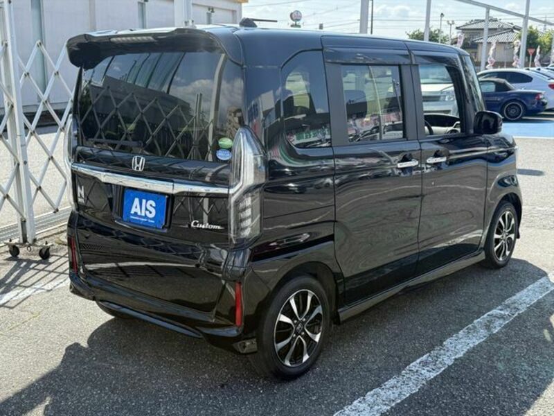 N BOX CUSTOM
