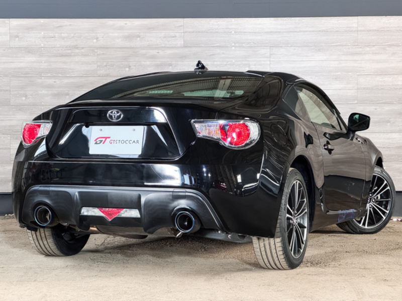 86