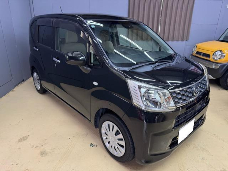 DAIHATSU　MOVE