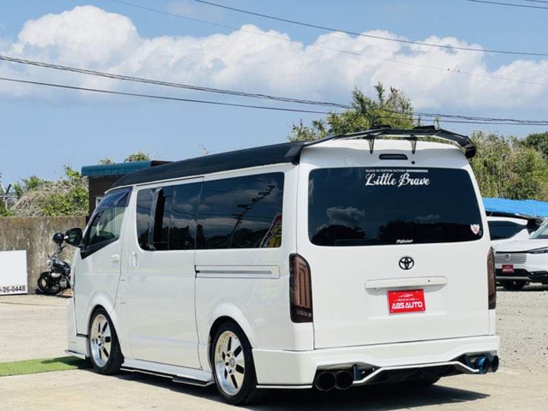 HIACE VAN