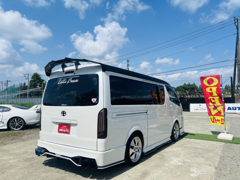 HIACE VAN
