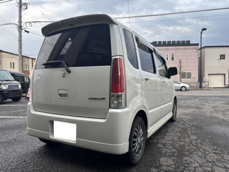 WAGON R