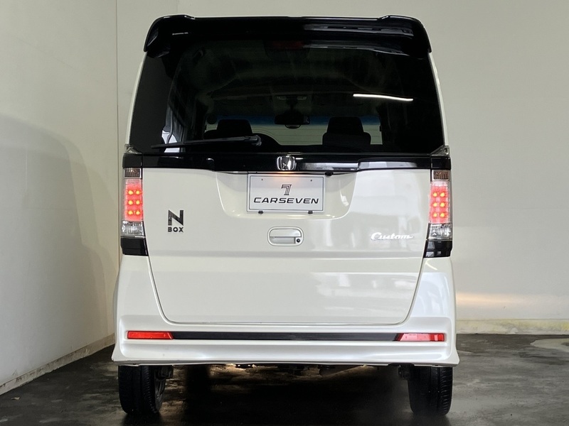 N BOX