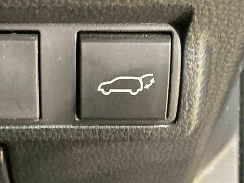 COROLLA CROSS