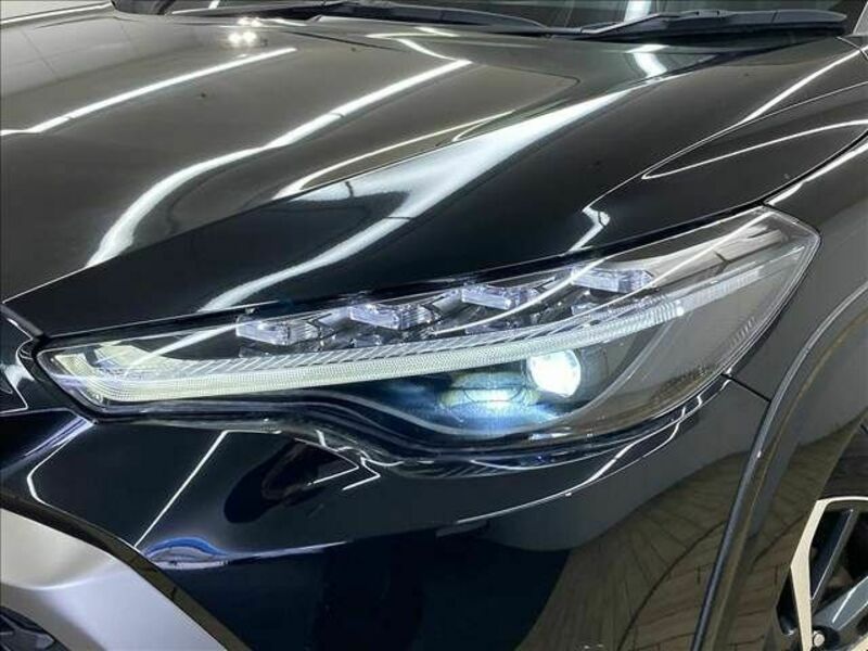 COROLLA CROSS